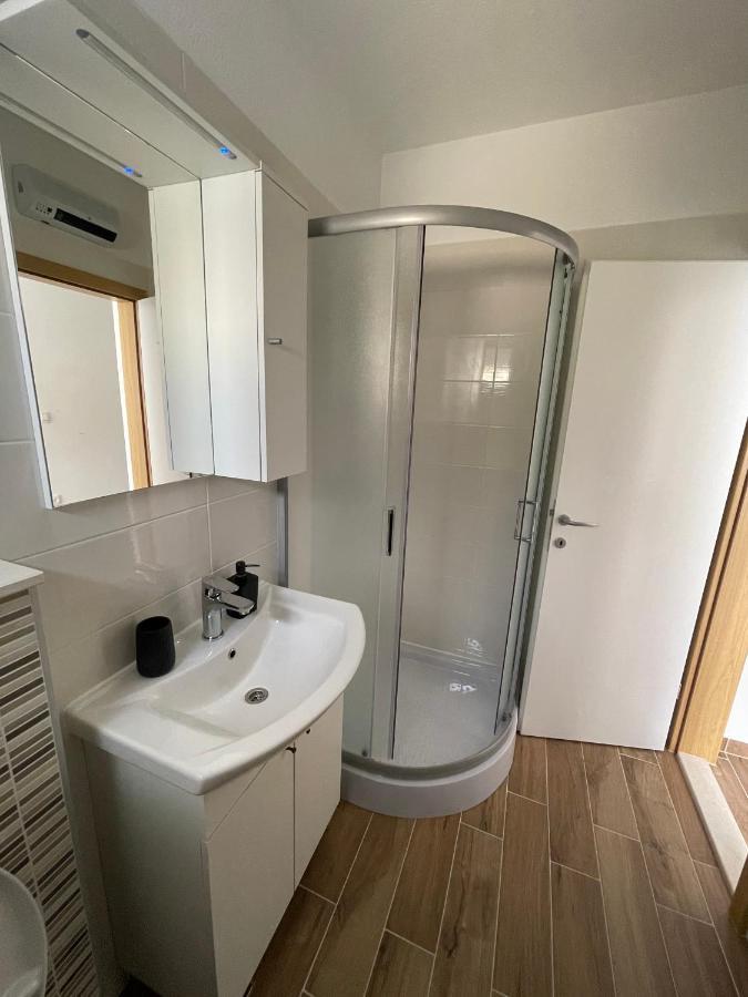 Appartement Apartman Solin 2, Parking Extérieur photo